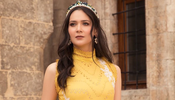 Българка в сериал с Енгин Акюрек