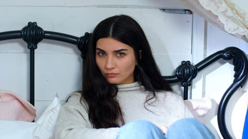 Туба Бюйюкюстюн