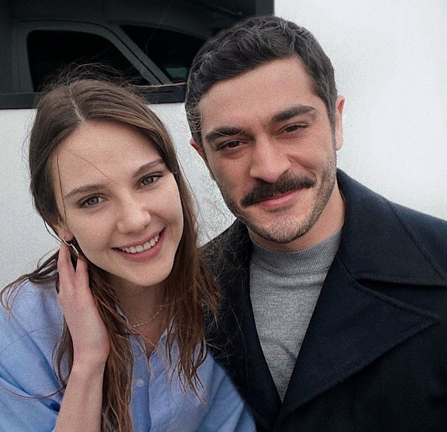 Бурак Дениз има ли връзка с актриса от "Далечен град", за работата с Алина Боз и обича ли да поема рискове